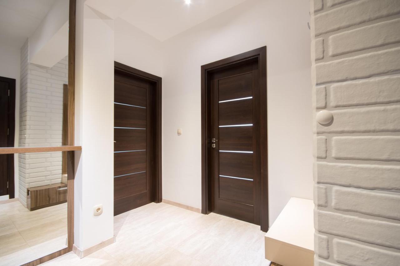 City Apartments Triumph Varna Esterno foto