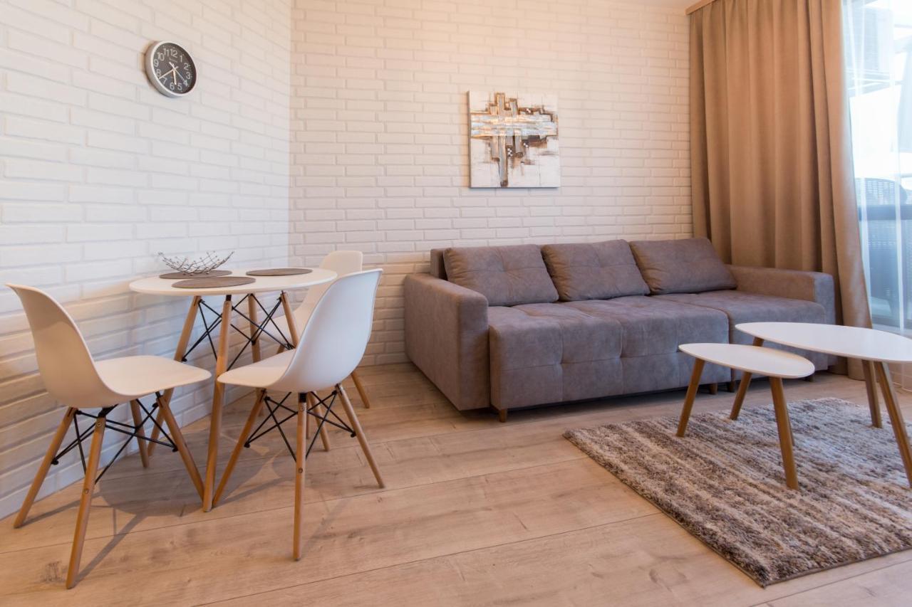 City Apartments Triumph Varna Esterno foto