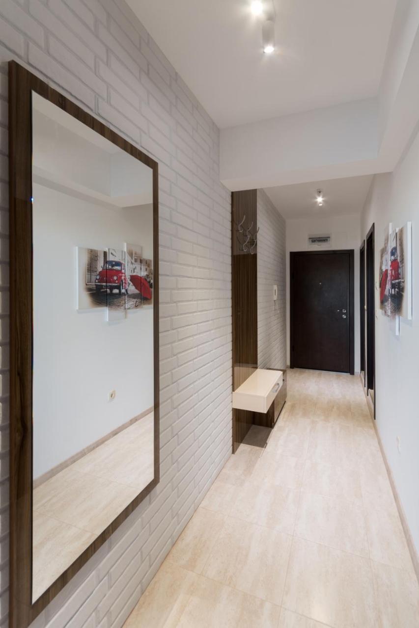City Apartments Triumph Varna Esterno foto