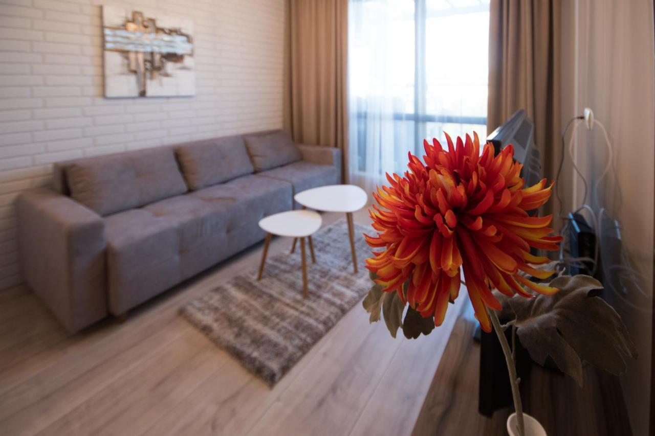City Apartments Triumph Varna Esterno foto