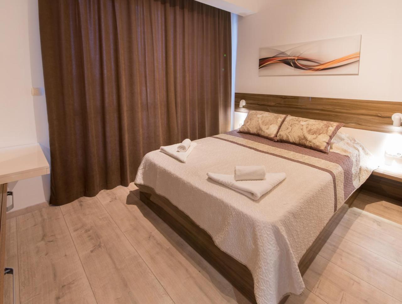 City Apartments Triumph Varna Esterno foto